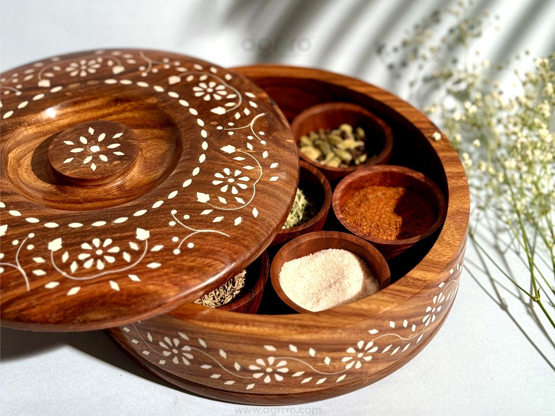 this is the beautiful and best handcrafted wooden round masala box, best handcrafted masala box for kitchenware lovers. Buy world's best handcrafted round masala box or masala storage on www.agrrro.com. This is the best way to enjoy dinner with your loved ones.
