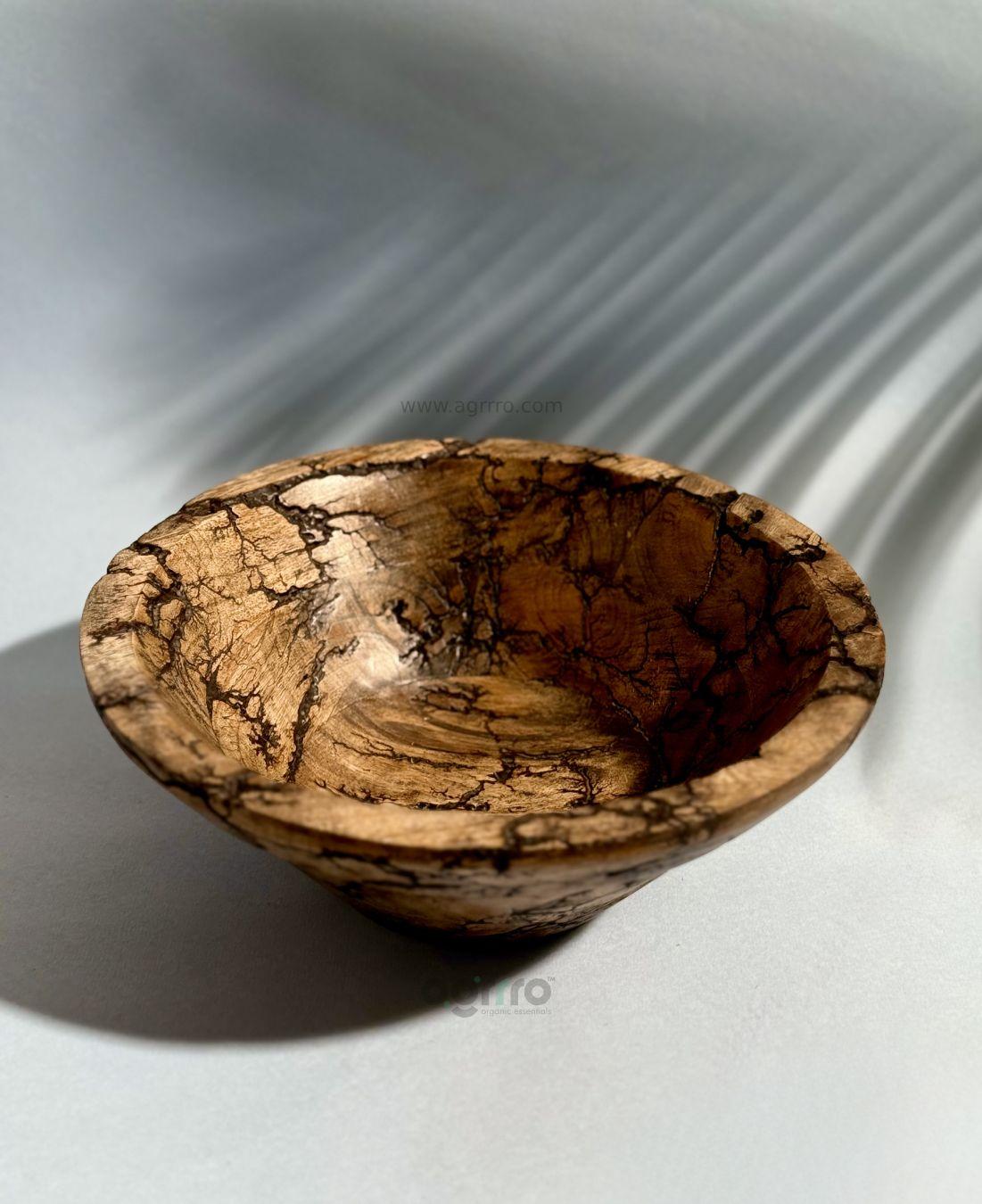 This is the beautiful and best handcrafted wooden fruit bowl, best handcrafted fruit bowl for decor lovers. Buy world's best handcrafted wooden fruit bowl or decor bowl on www.agrrro.com. This is the best way to decorate your home with your loved ones.