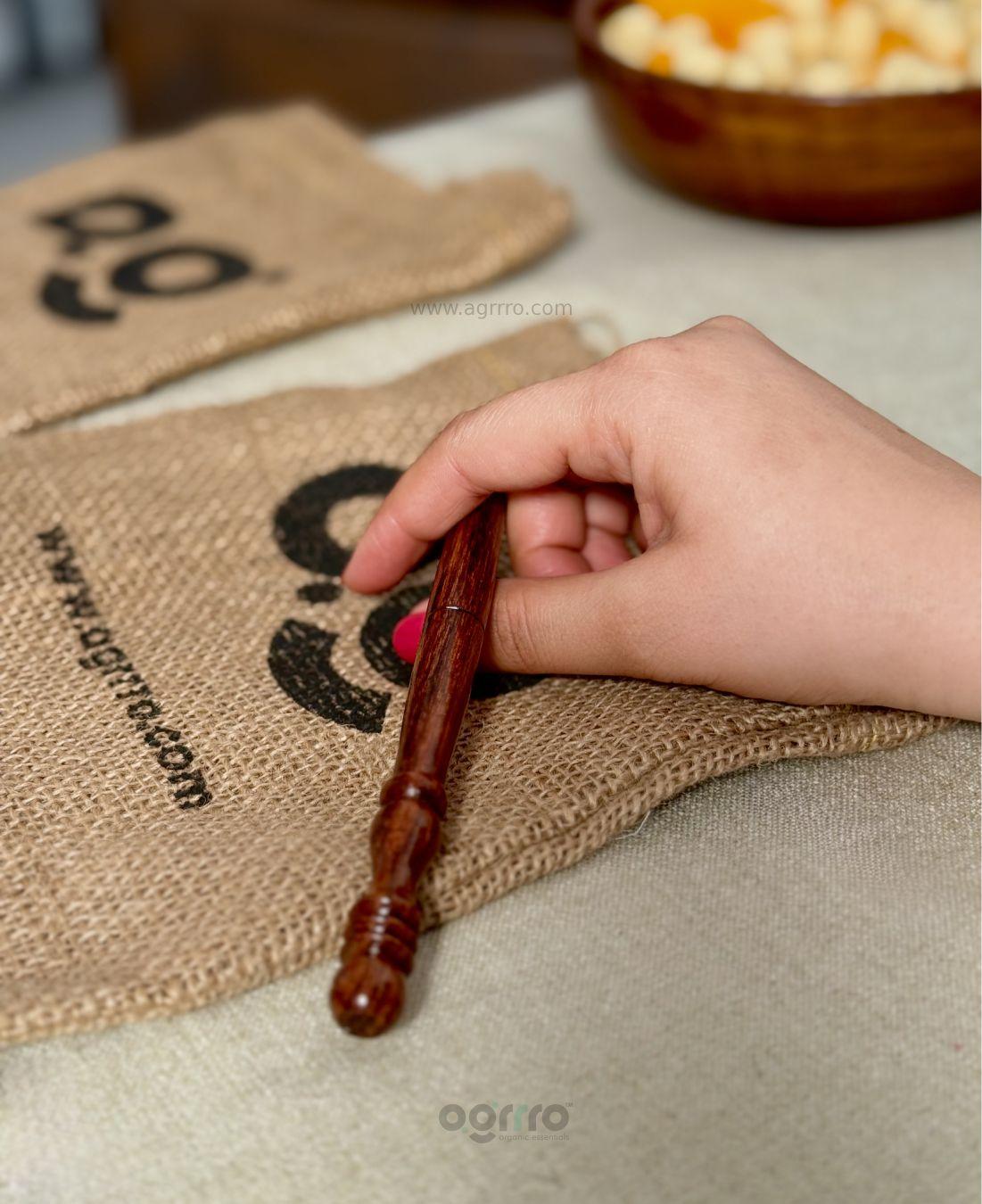 Best hand carved wooden pen for office use of for decoration.