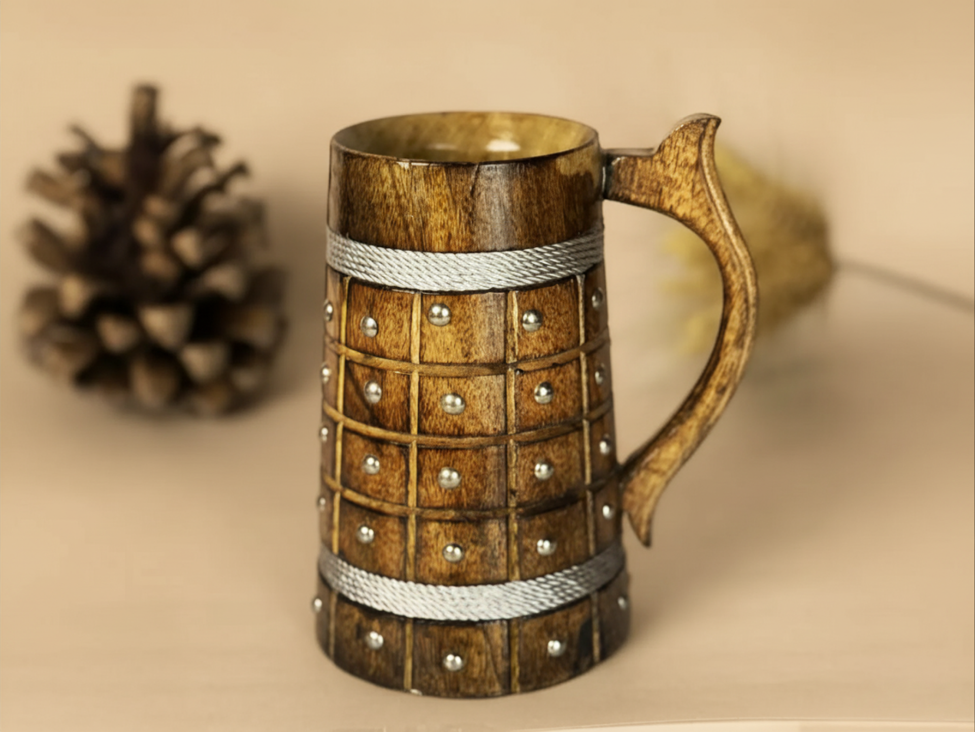 this is the beautiful and best handcrafted wooden beer mug for beer lovers and home decor lovers made of eco friendly mango wood and packed in eco friendly plastic free packaging. Buy the best quality handcrafted wooden beer mug on agrrro.com.