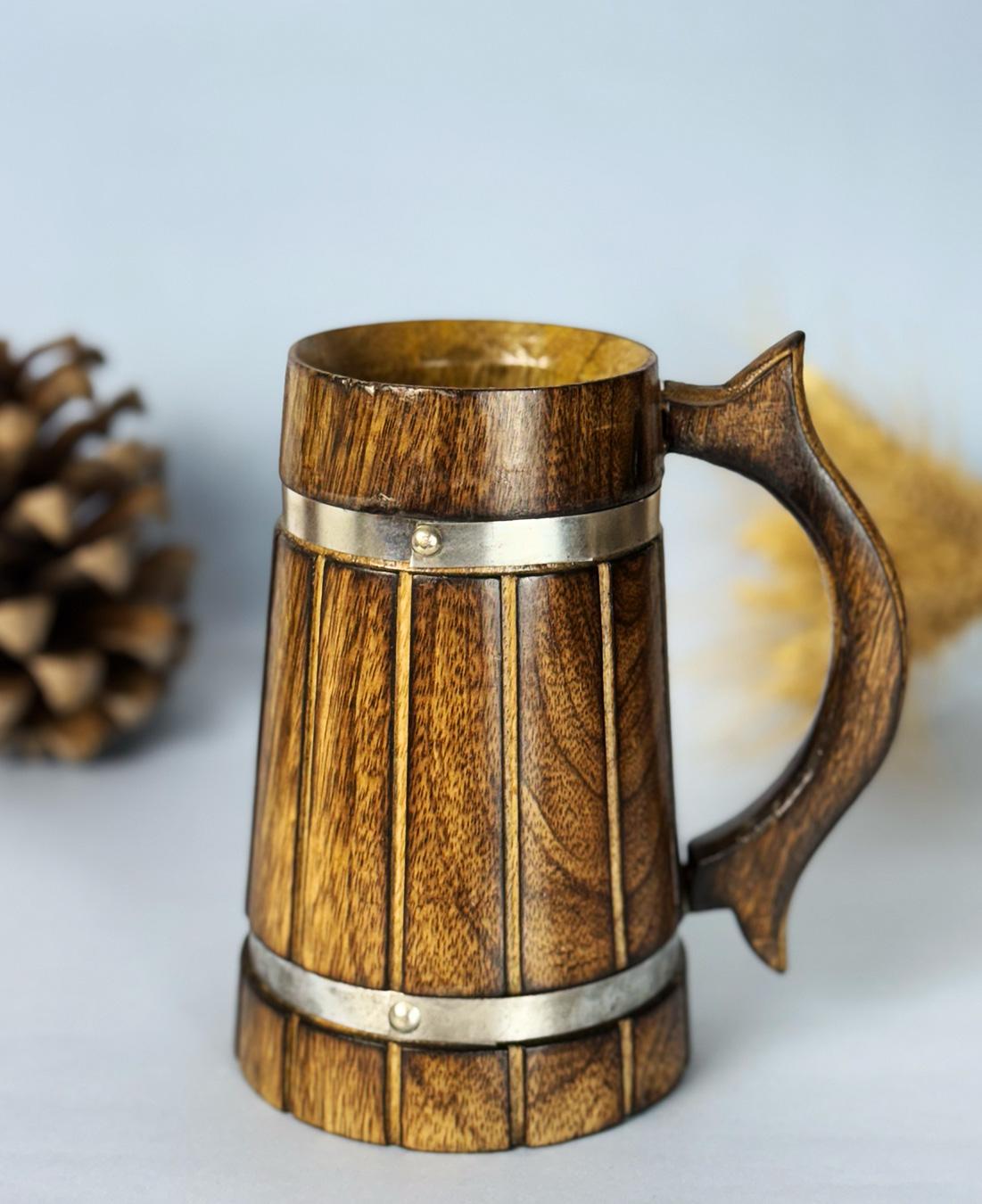 this is the beautiful and best handcrafted wooden beer mug for beer lovers and home decor lovers made of eco friendly mango wood and packed in eco friendly plastic free packaging. Buy the best quality handcrafted wooden beer mug on agrrro.com.