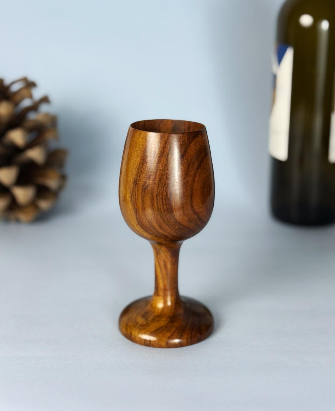 this is the beautiful and best handcrafted wooden wine glass, best handcrafted wine giblet for wine lovers. Buy world's best handcrafted wine glass or wine goblet on www.agrrro.com. This is the best way to enjoy wine your loved ones.
