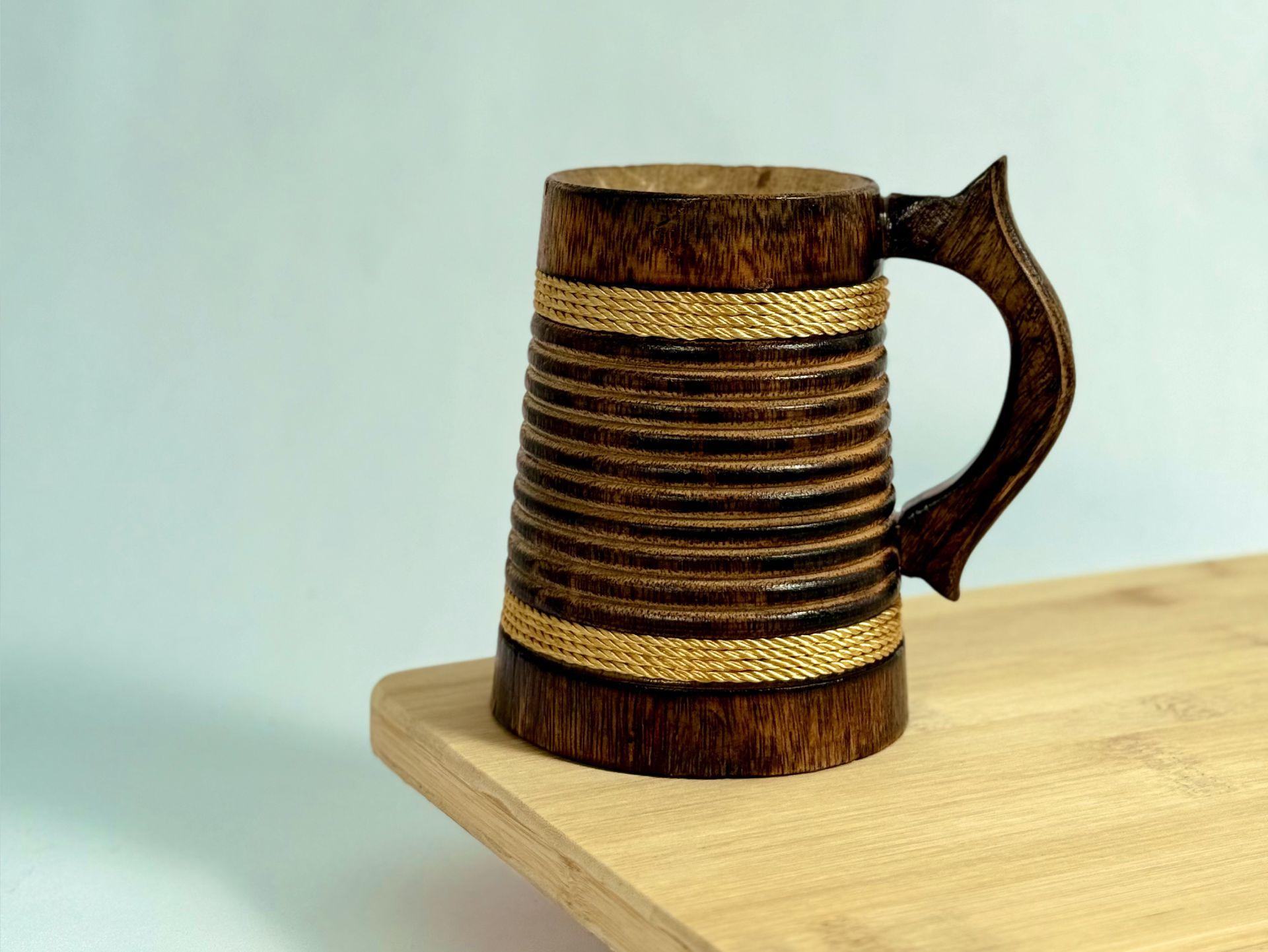 this is the beautiful and best handcrafted wooden beer mug for beer lovers and home decor lovers made of eco friendly mango wood and packed in eco friendly plastic free packaging. Buy the best quality handcrafted wooden beer mug on agrrro.com.