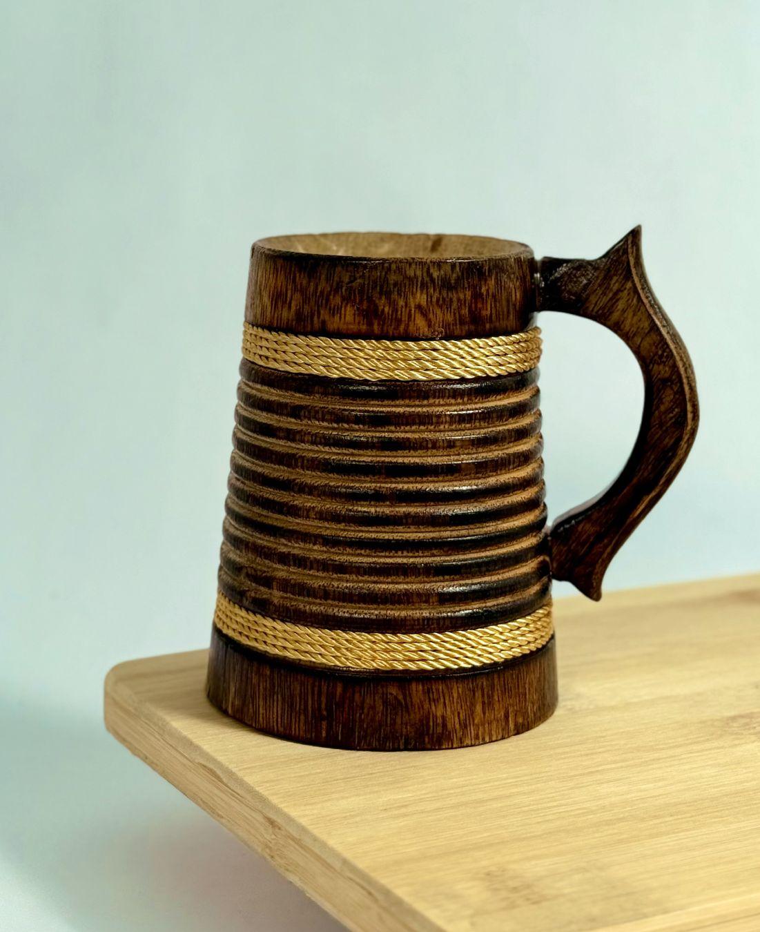this is the beautiful and best handcrafted wooden beer mug for beer lovers and home decor lovers made of eco friendly mango wood and packed in eco friendly plastic free packaging. Buy the best quality handcrafted wooden beer mug on agrrro.com.