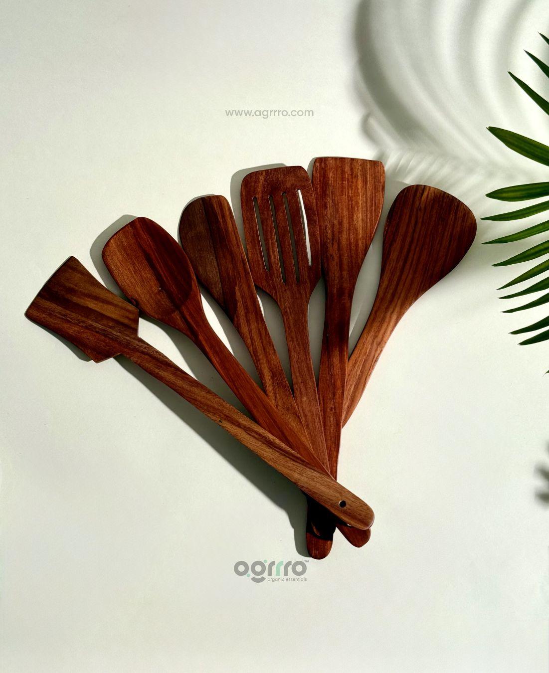 This is the beautiful and best handcrafted wooden spatula, best handcrafted spatula for decor lovers. Buy world's best handcrafted wooden spatula or wooden spoons on www.agrrro.com. This is the best way to decorate your kitchen and having snacks with your loved ones.