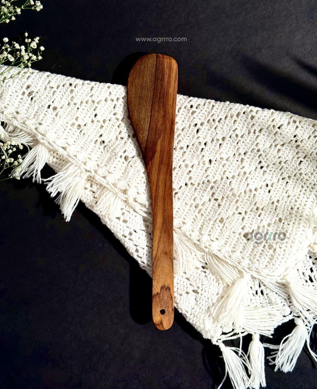 This is the beautiful and best handcrafted wooden spatula, best handcrafted spatula for decor lovers. Buy world's best handcrafted wooden spatula or wooden spoons on www.agrrro.com. This is the best way to decorate your kitchen and having snacks with your loved ones.