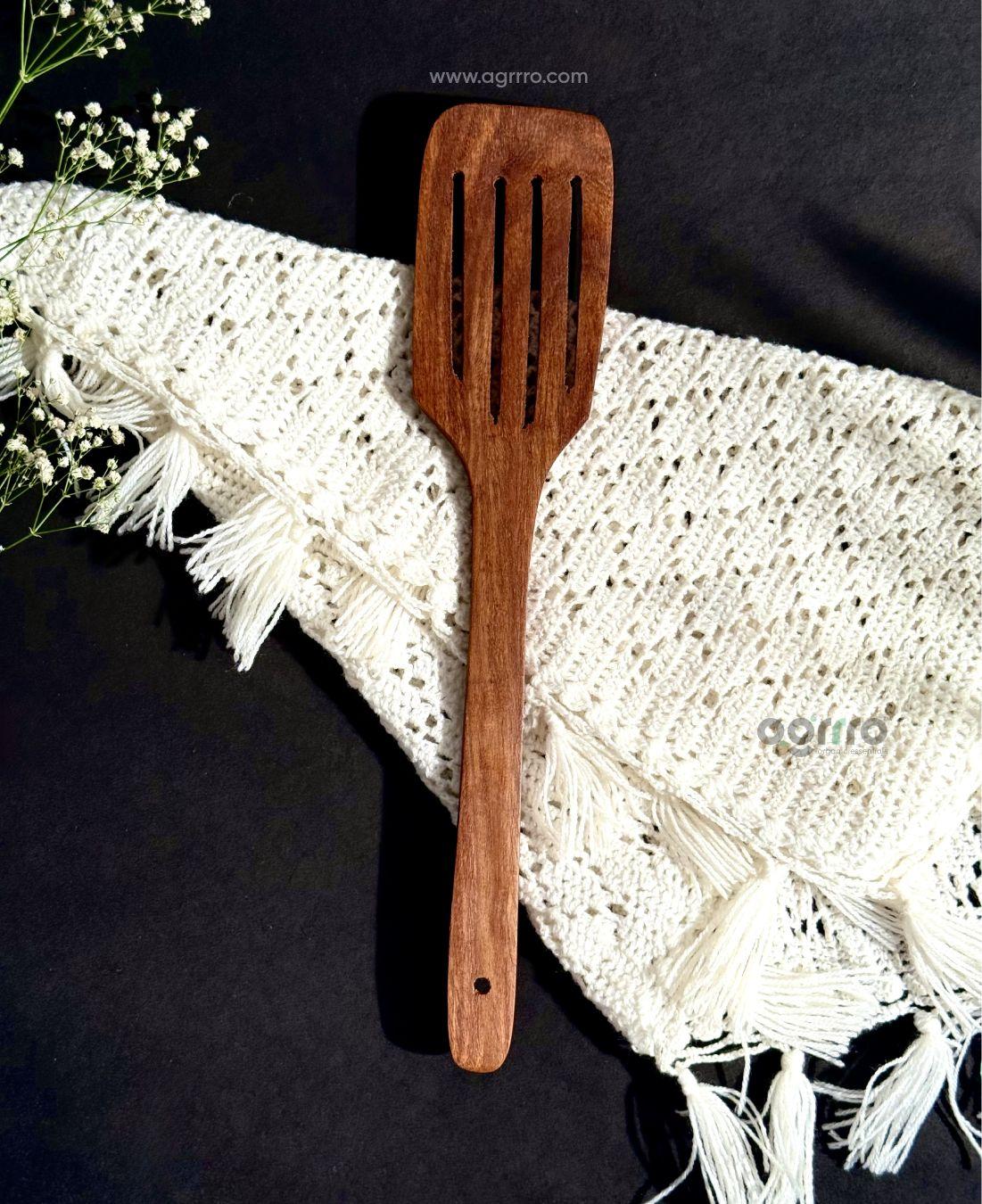 This is the beautiful and best handcrafted wooden spatula, best handcrafted spatula for decor lovers. Buy world's best handcrafted wooden spatula or wooden spoons on www.agrrro.com. This is the best way to decorate your kitchen and having snacks with your loved ones.
