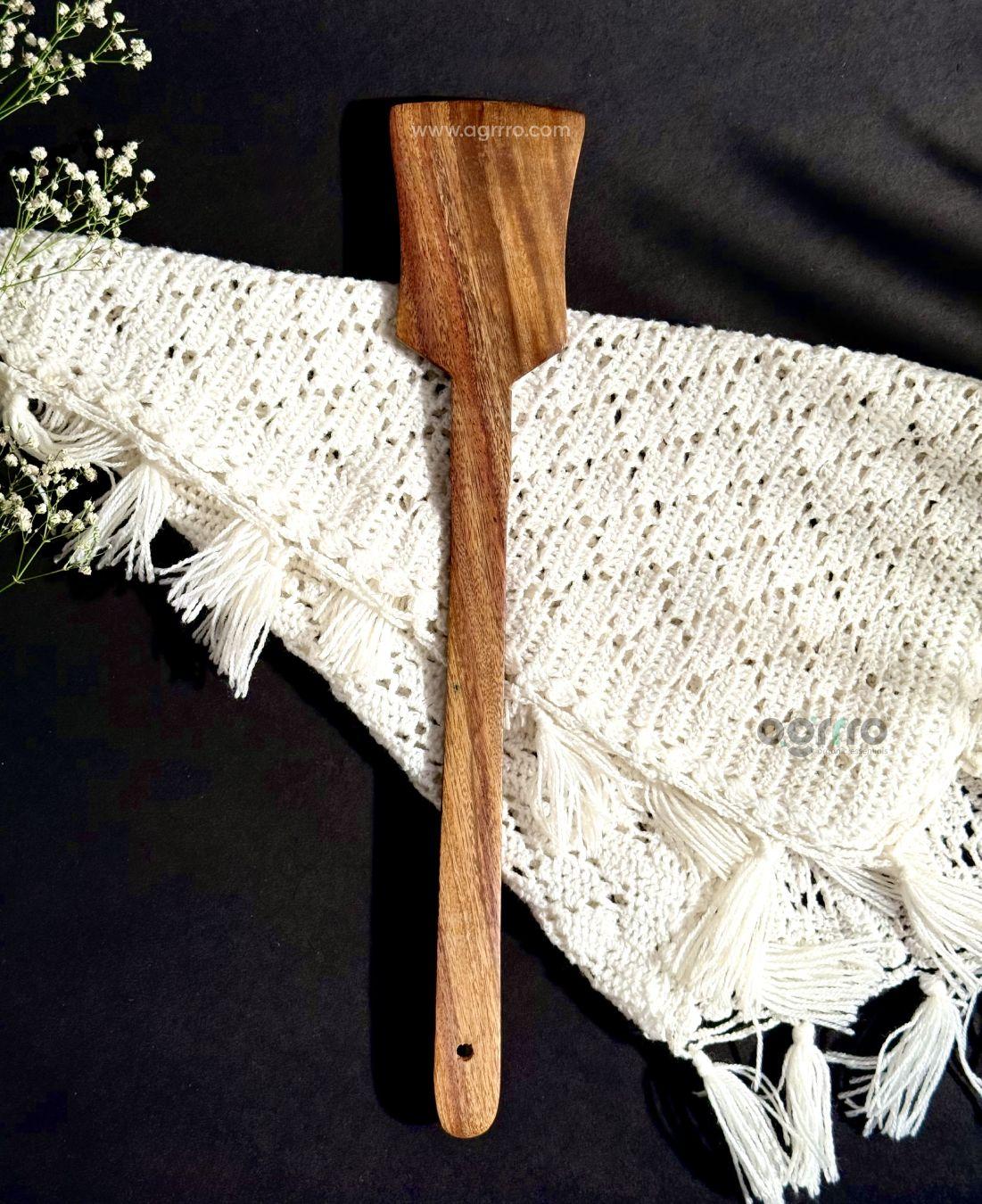 This is the beautiful and best handcrafted wooden spatula, best handcrafted spatula for decor lovers. Buy world's best handcrafted wooden spatula or wooden spoons on www.agrrro.com. This is the best way to decorate your kitchen and having snacks with your loved ones.