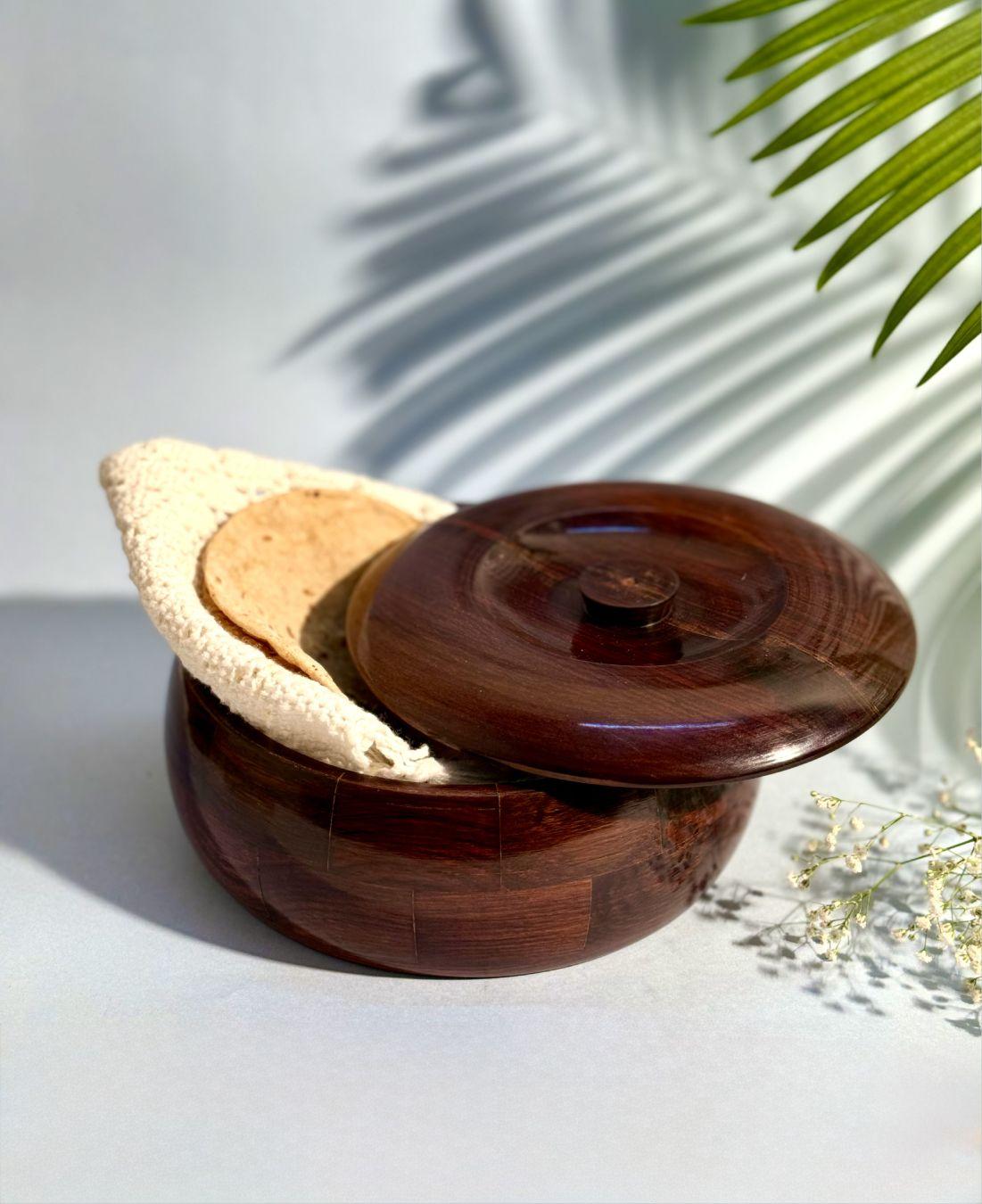 this is the beautiful and best handcrafted wooden chapati box, best handcrafted roti box for kitchenware lovers. Buy world's best handcrafted chapati box or roti box on www.agrrro.com. This is the best way to enjoy dinner with your loved ones.