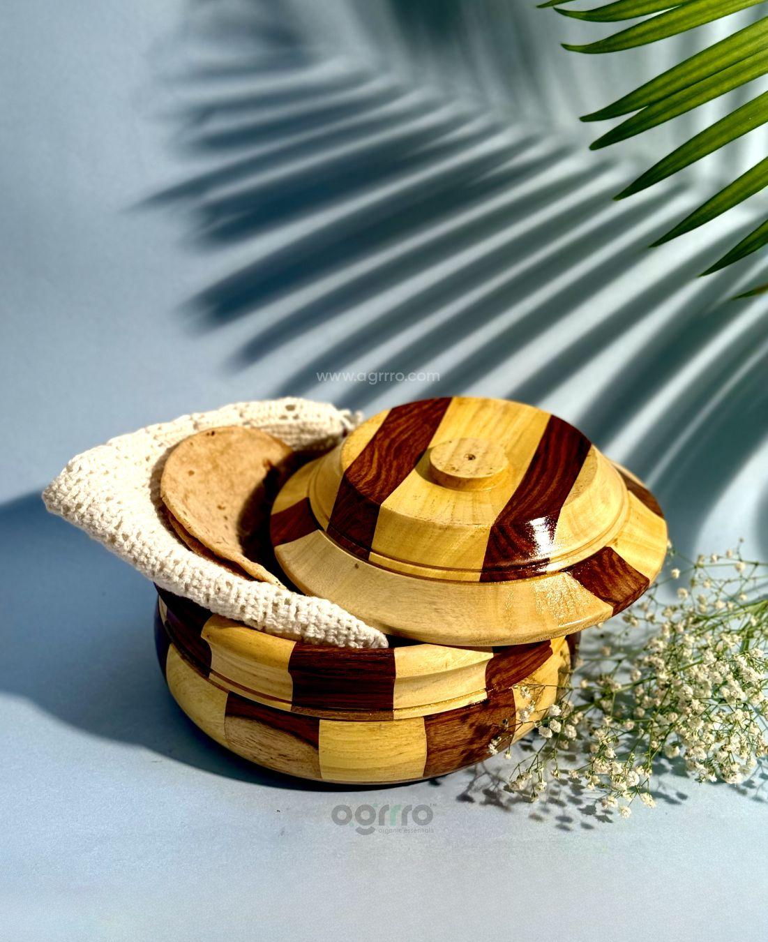 this is the beautiful and best handcrafted wooden chapati box, best handcrafted roti box for kitchenware lovers. Buy world's best handcrafted chapati box or roti box on www.agrrro.com. This is the best way to enjoy dinner with your loved ones.